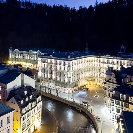 Grandhotel Pupp Szálloda