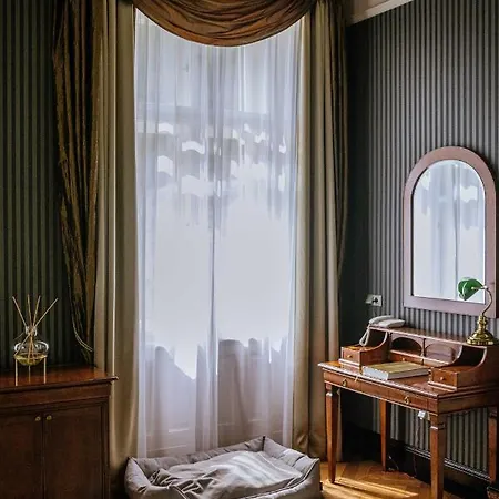 Grandhotel Pupp Szálloda