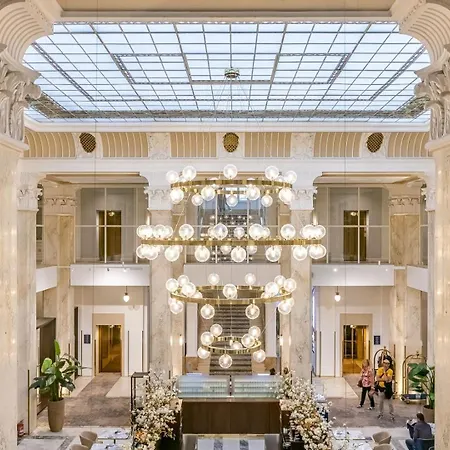 Grandhotel Pupp Szálloda 5*